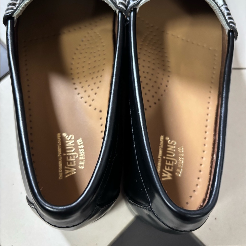 G.H. Bass & Co. Black and White Women's Loafers - Picture 3 of 3